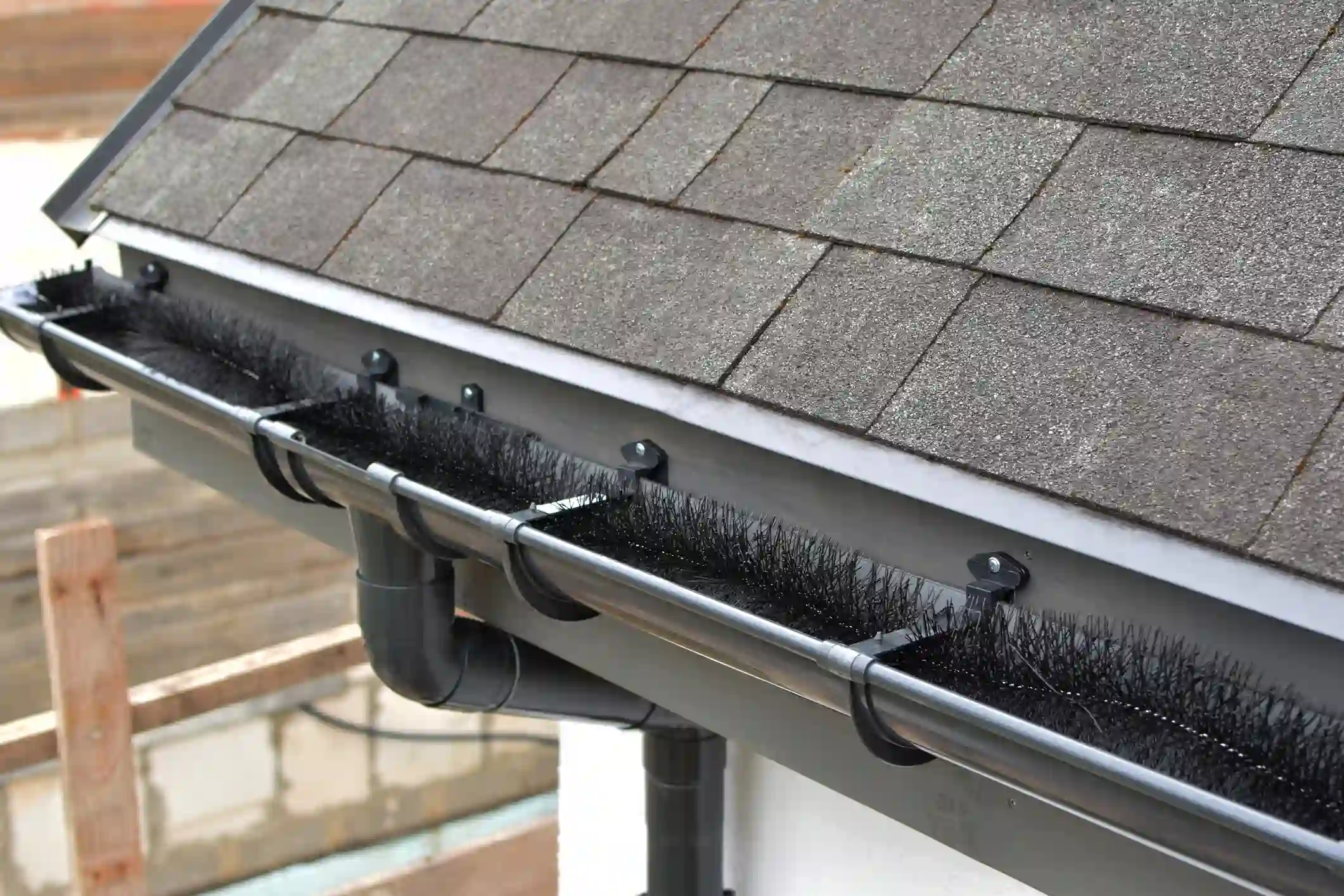 Understanding The Role Of Gutter Guards In Water Management in Oakland CA